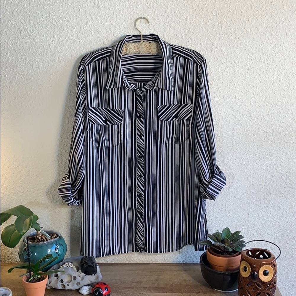 Black & White Stripe Roll Tab Sleeve Top